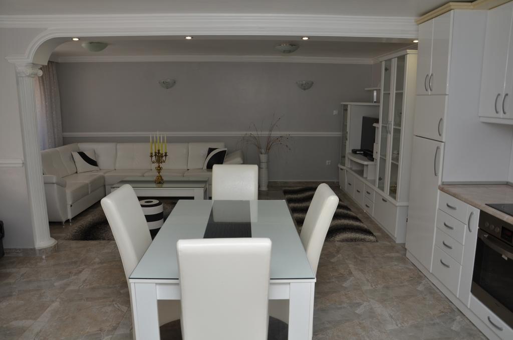 Apartments Royal Menex Požarevac الغرفة الصورة