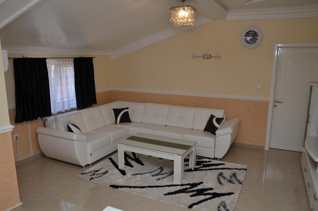 Apartments Royal Menex Požarevac الغرفة الصورة